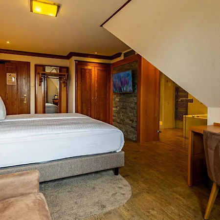 Restaurant Domaine Du Moulin Hotel 4*